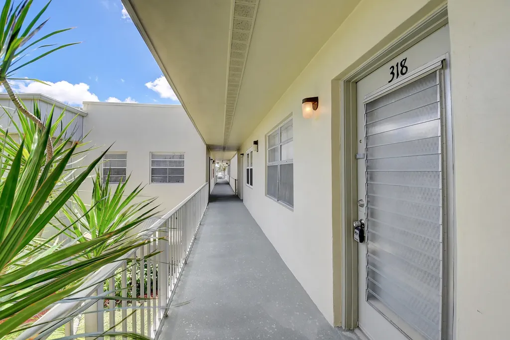318 Monaco Boulevard Delray Beach FL 33446