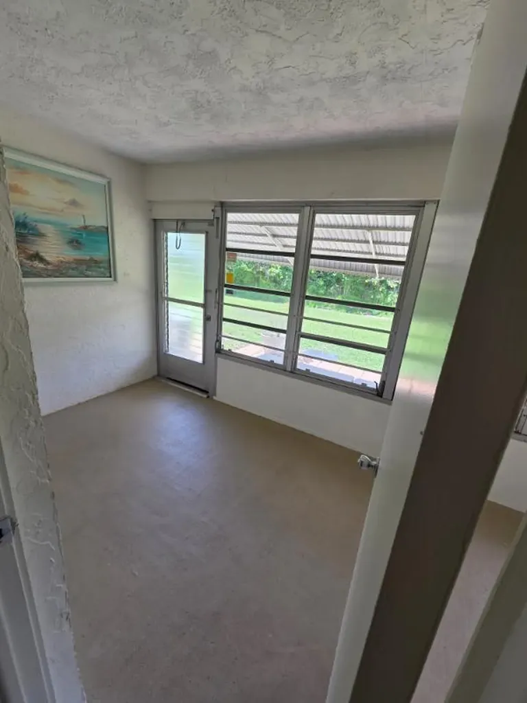 7205 W Oakridge Circle Lake Worth FL 33462
