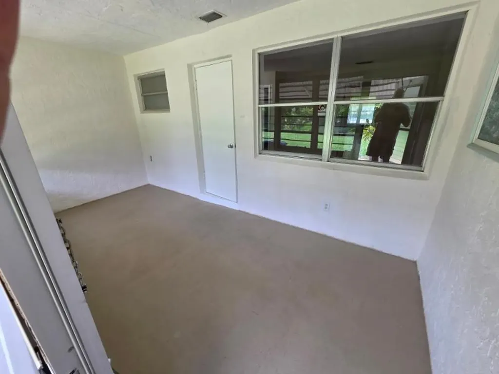 7205 W Oakridge Circle Lake Worth FL 33462