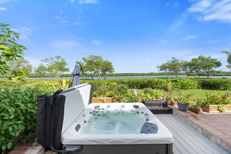 1912 Lynx Drive Hutchinson Island FL 34949