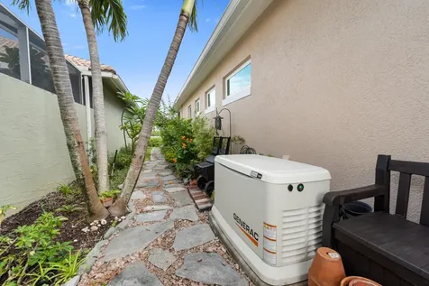 1912 Lynx Drive Hutchinson Island FL 34949