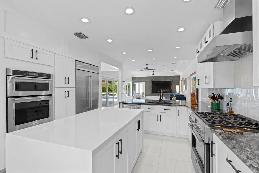 2701 Tecumseh Drive West Palm Beach FL 33409