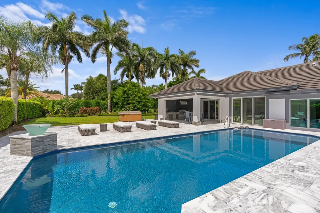 2701 Tecumseh Drive West Palm Beach FL 33409