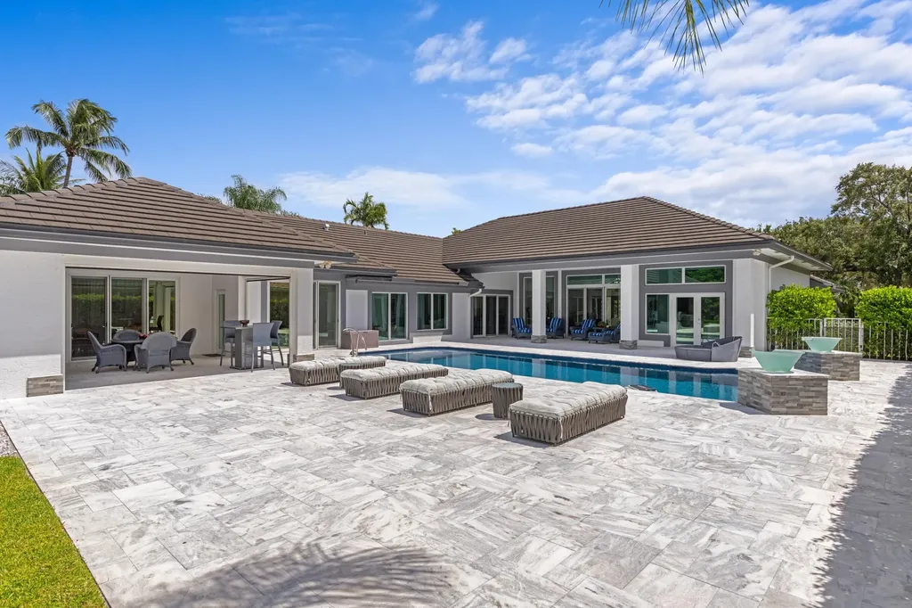 2701 Tecumseh Drive West Palm Beach FL 33409