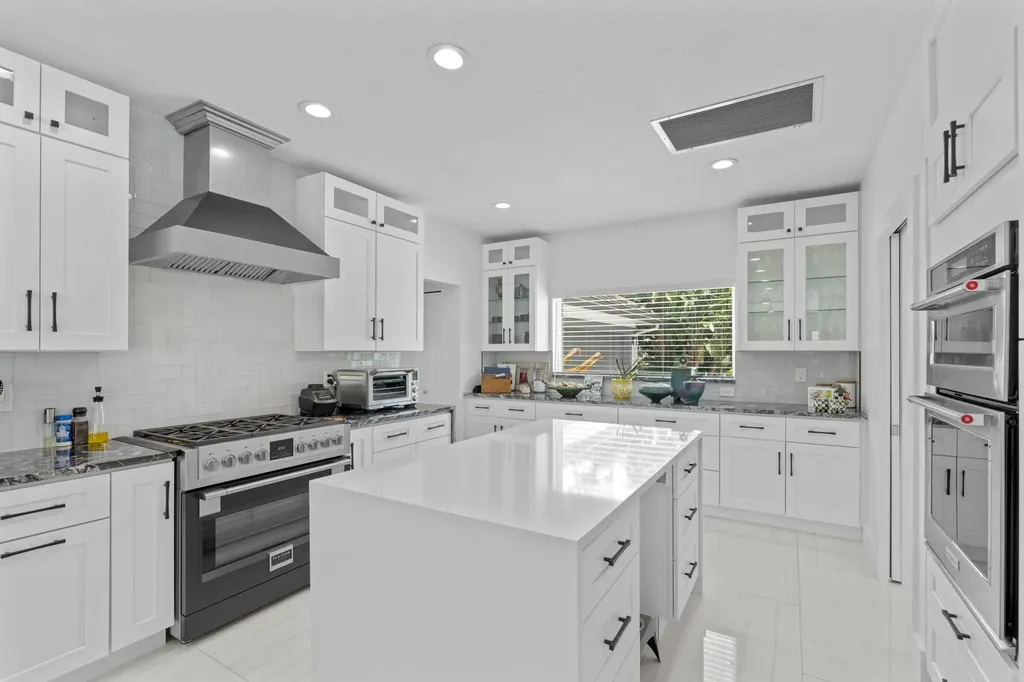 2701 Tecumseh Drive West Palm Beach FL 33409