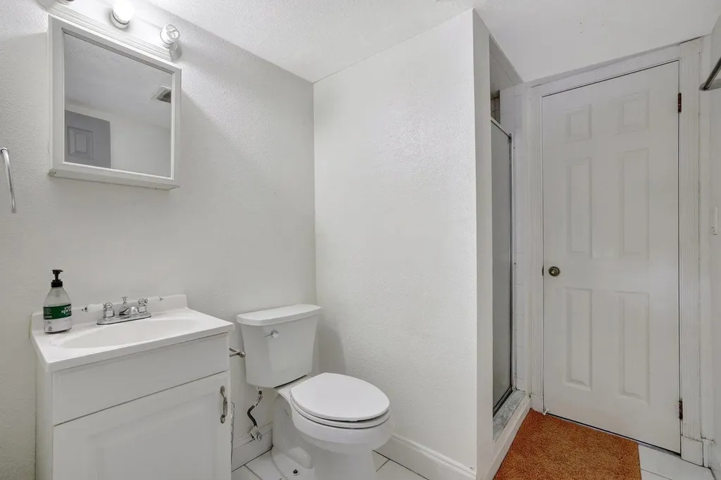 2400 NE 33rd Avenue Fort Lauderdale FL 33305