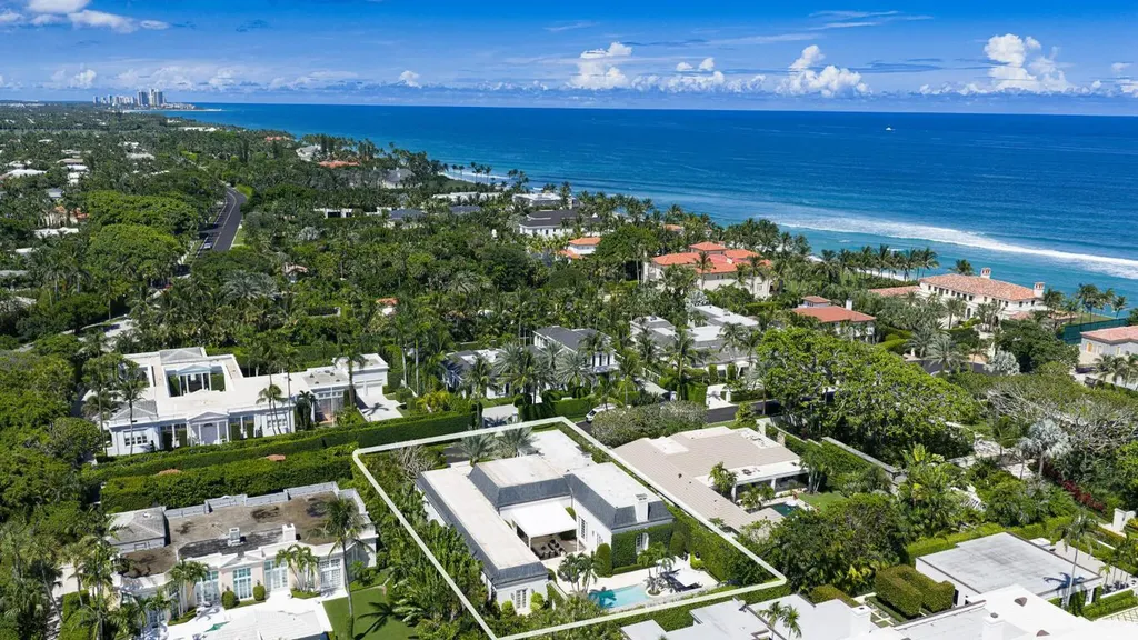 134 Casa Bendita Palm Beach FL 33480