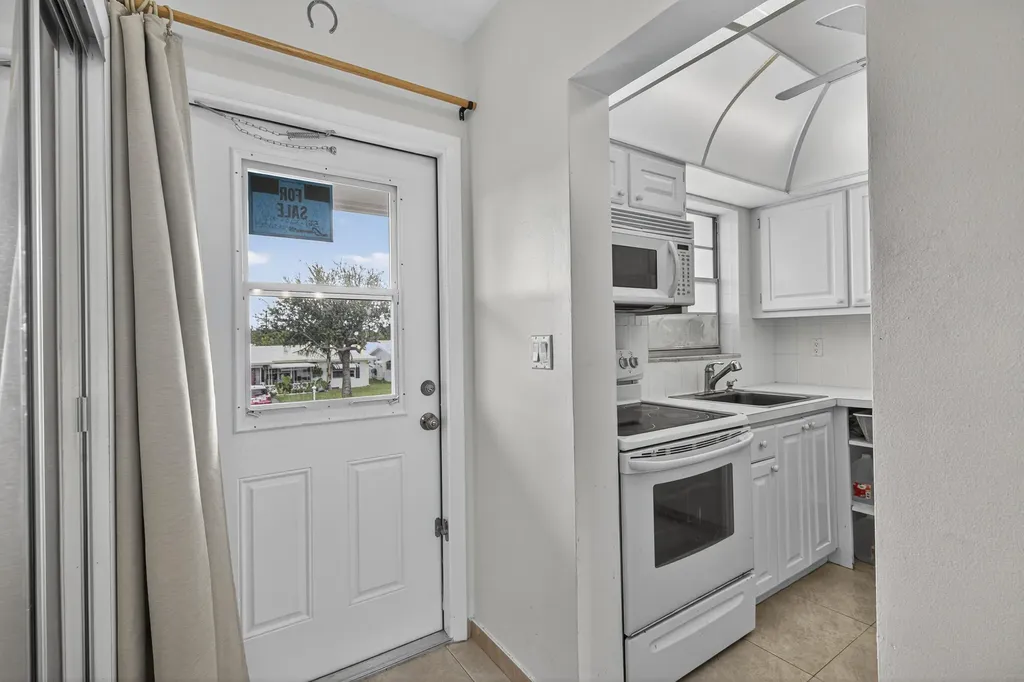 251 S Golf Boulevard Pompano Beach FL 33064