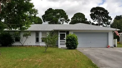 2737 SE Helms Avenue Port St Lucie FL 34952