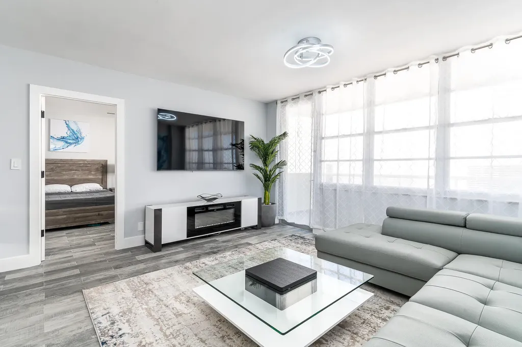 3725 S Ocean Drive Hollywood FL 33019