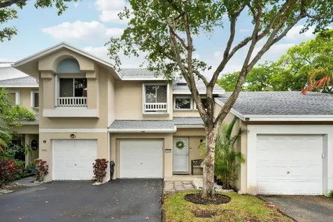 1945 Discovery Circle E Deerfield Beach FL 33442