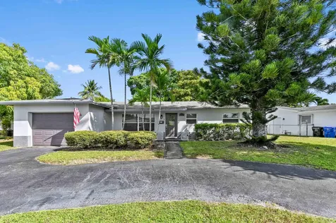 6825 Broadmoor North Lauderdale FL 33068
