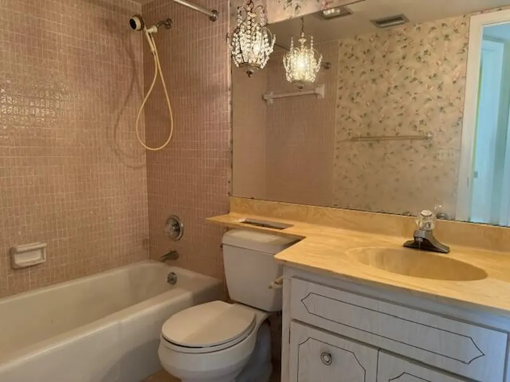 20 Yacht Club Drive North Palm Beach FL 33408