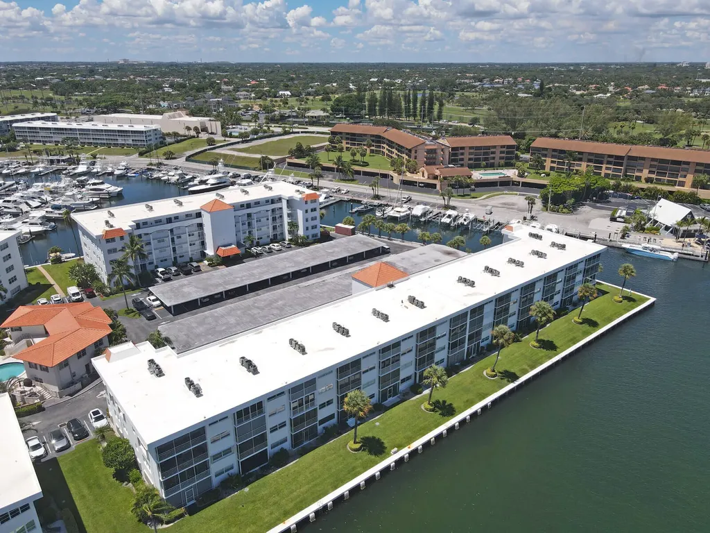 20 Yacht Club Drive North Palm Beach FL 33408