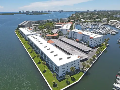 20 Yacht Club Drive North Palm Beach FL 33408