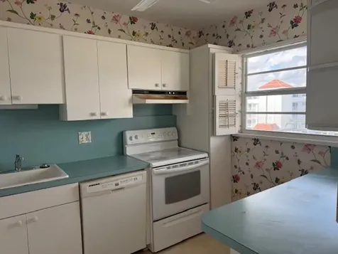 20 Yacht Club Drive North Palm Beach FL 33408