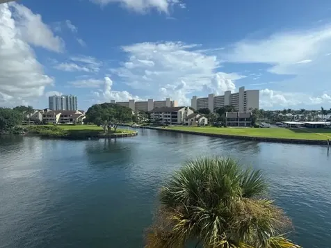 20 Yacht Club Drive North Palm Beach FL 33408