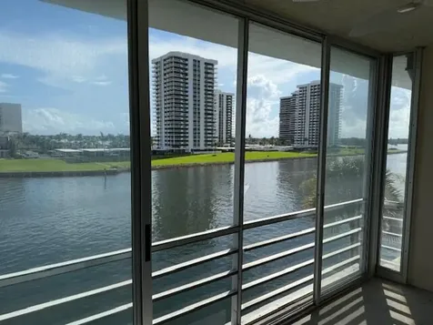 20 Yacht Club Drive North Palm Beach FL 33408