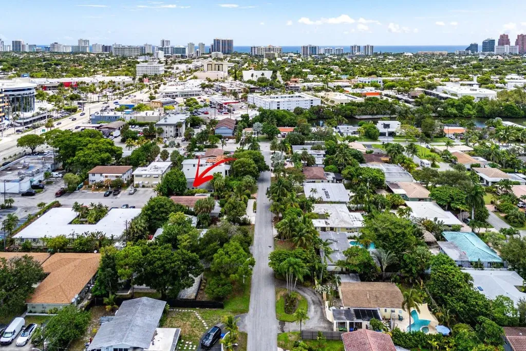 2041 NE 30th Street Fort Lauderdale FL 33306
