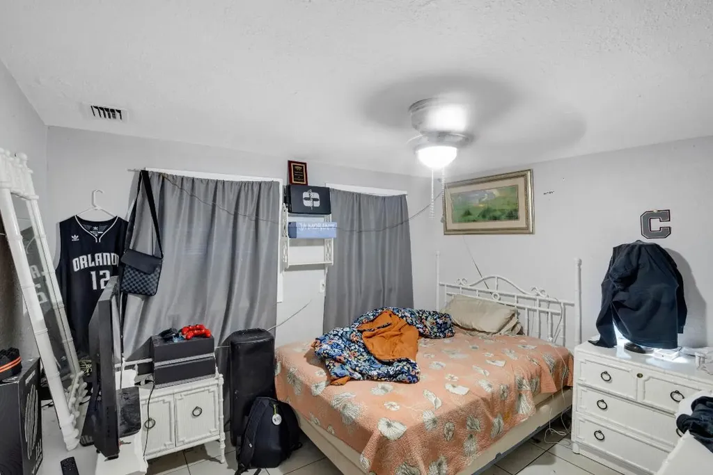 5372 Woodland Drive Delray Beach FL 33484