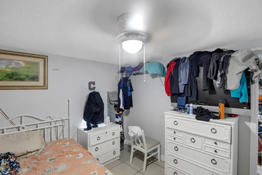 5372 Woodland Drive Delray Beach FL 33484