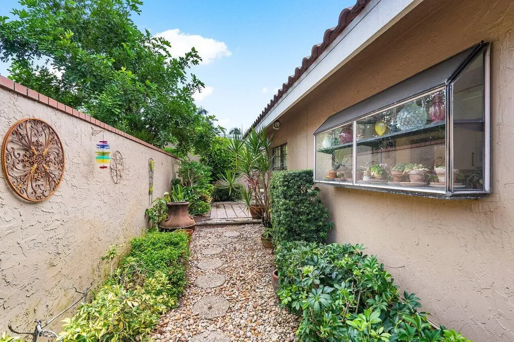 11094 Applegate Lane Boynton Beach FL 33437