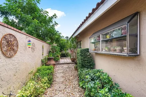 11094 Applegate Lane Boynton Beach FL 33437