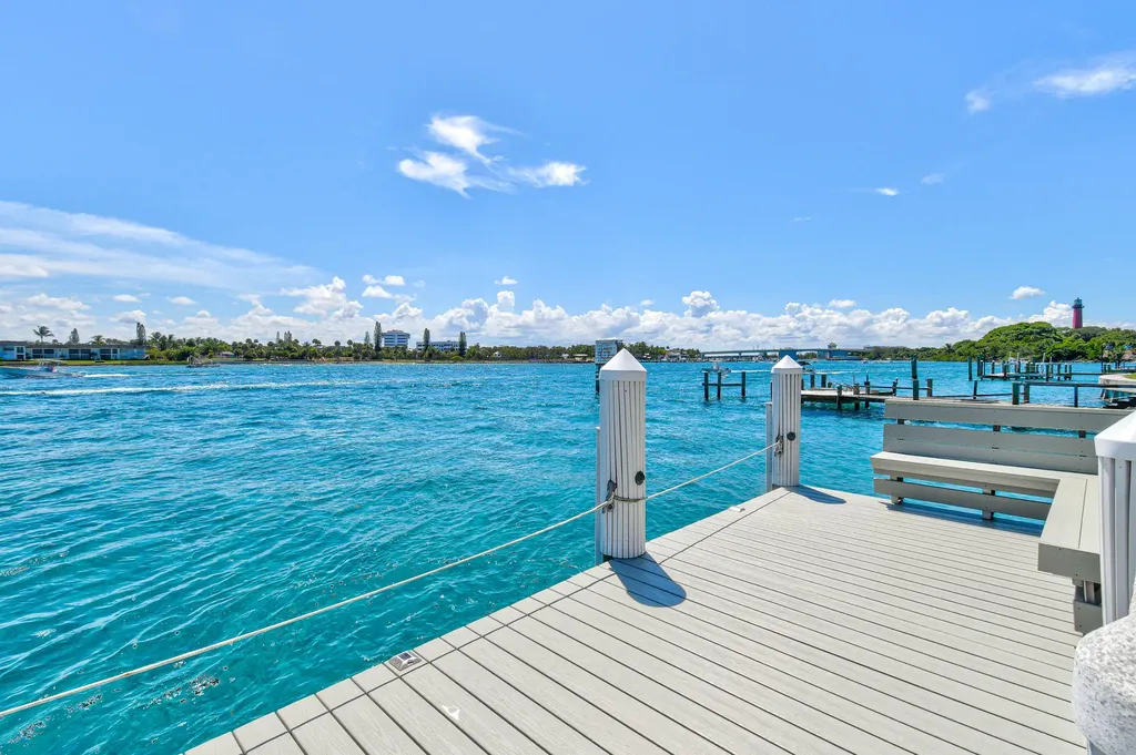 87 Lighthouse Drive Jupiter Inlet Colony FL 33469