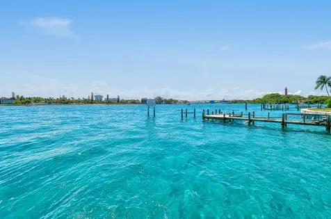 87 Lighthouse Drive Jupiter Inlet Colony FL 33469