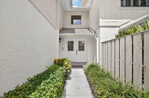 16942 Waterbend Drive Jupiter FL 33477