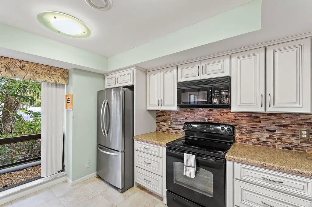 413 Brackenwood Lane S Palm Beach Gardens FL 33418