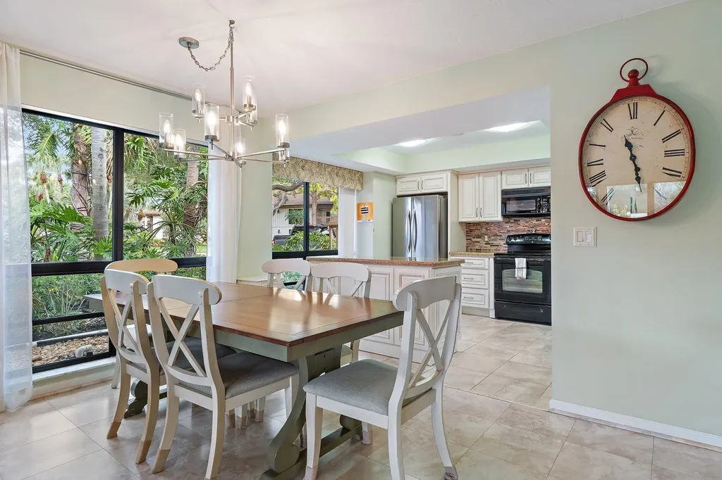 413 Brackenwood Lane S Palm Beach Gardens FL 33418