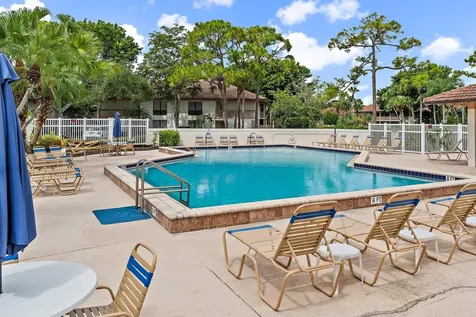 413 Brackenwood Lane S Palm Beach Gardens FL 33418
