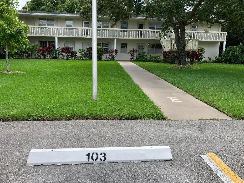 103 Prescott E Deerfield Beach FL 33442