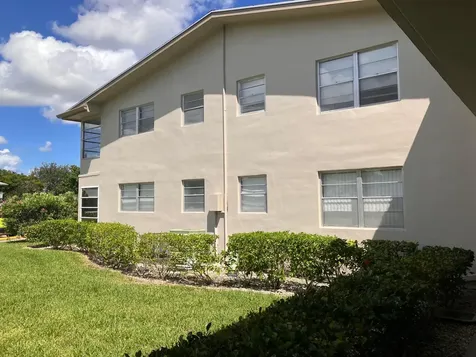 285 Northampton O West Palm Beach FL 33417