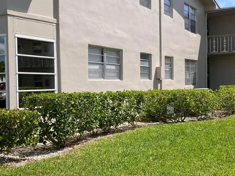 285 Northampton O West Palm Beach FL 33417
