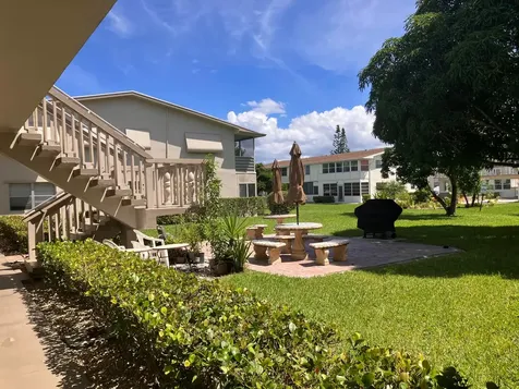 285 Northampton O West Palm Beach FL 33417