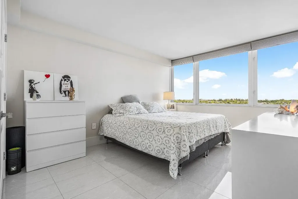 3912 S Ocean Boulevard Highland Beach FL 33487
