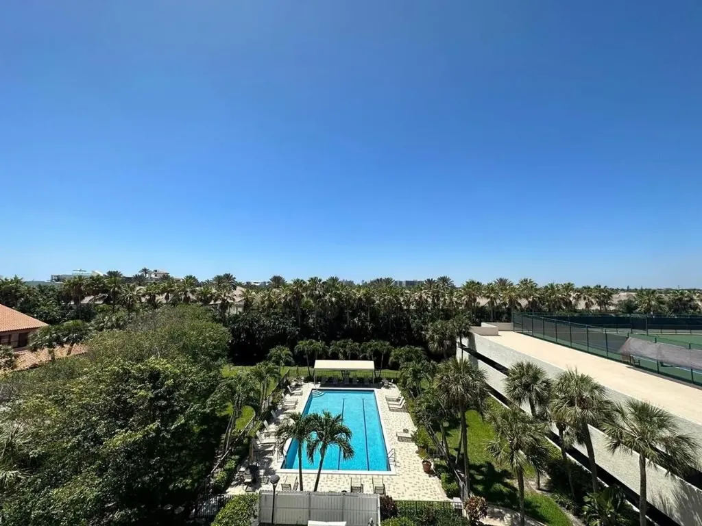 3912 S Ocean Boulevard Highland Beach FL 33487