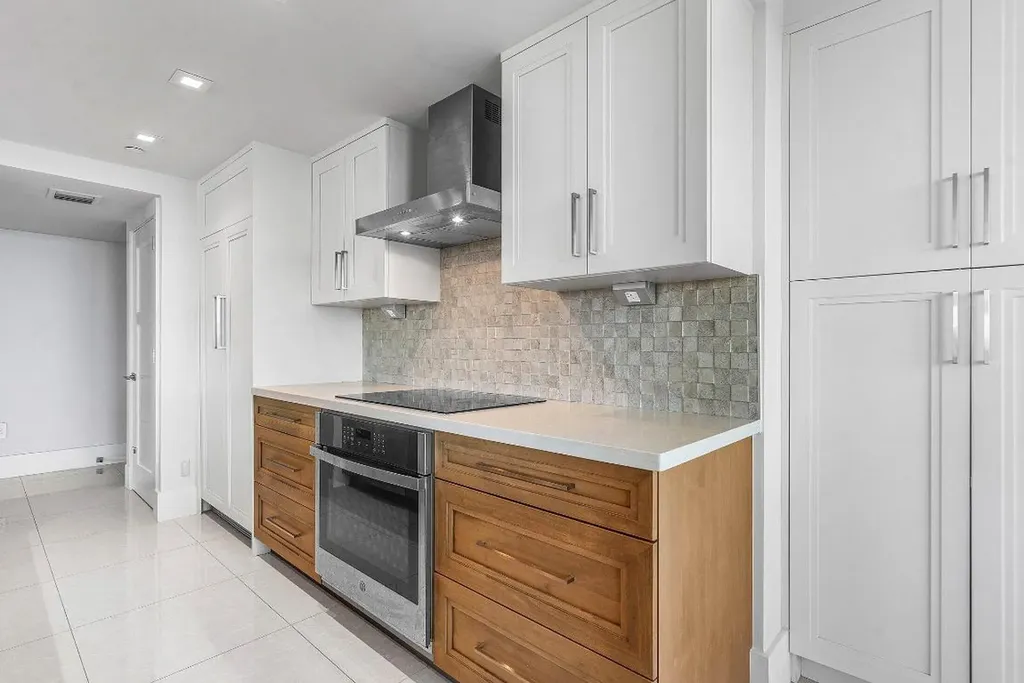 3912 S Ocean Boulevard Highland Beach FL 33487