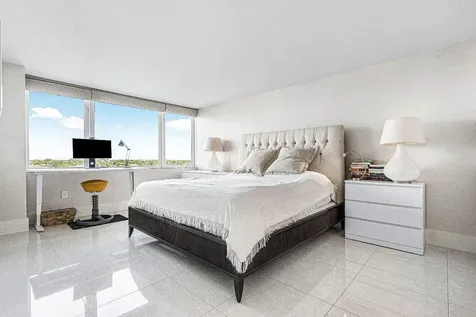 3912 S Ocean Boulevard Highland Beach FL 33487