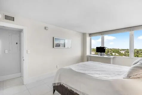 3912 S Ocean Boulevard Highland Beach FL 33487