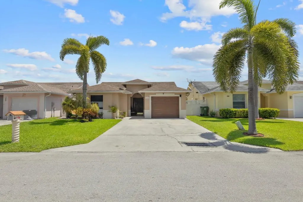 116 Amanda Street Palm Springs FL 33461