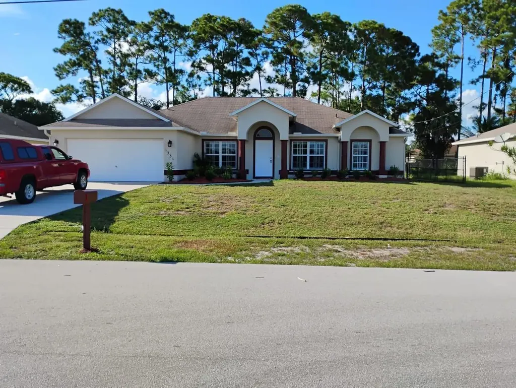 1331 SW Ingrassina Avenue Port St Lucie FL 34953