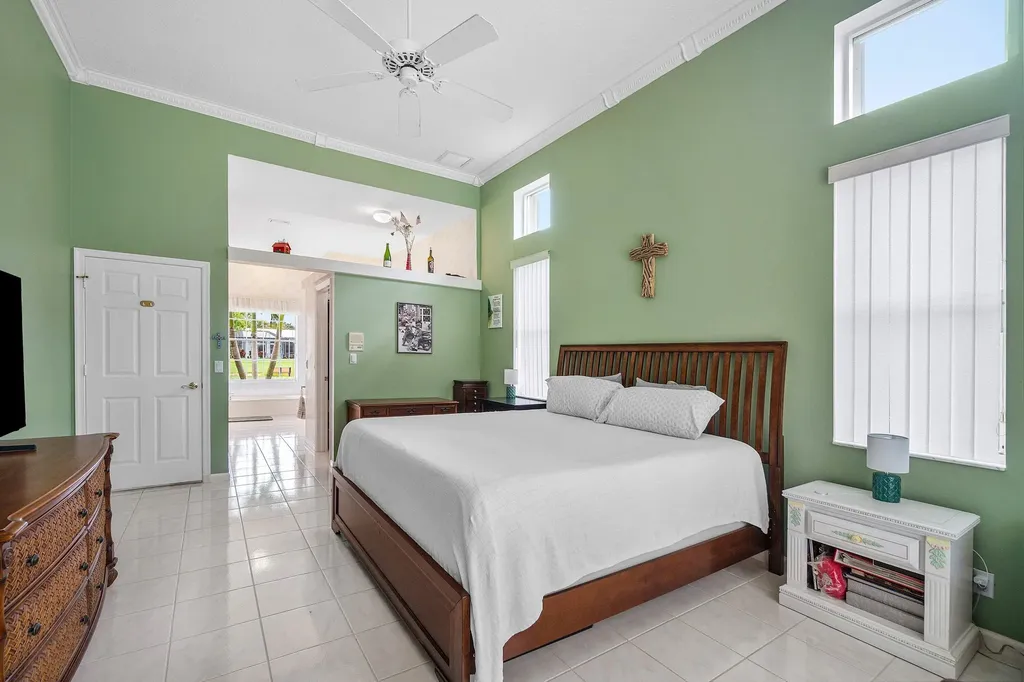 9043 Cypress Hollow Drive Palm Beach Gardens FL 33418