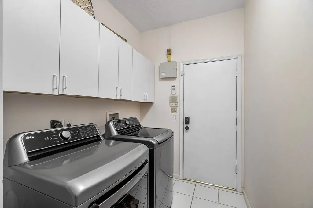 9043 Cypress Hollow Drive Palm Beach Gardens FL 33418