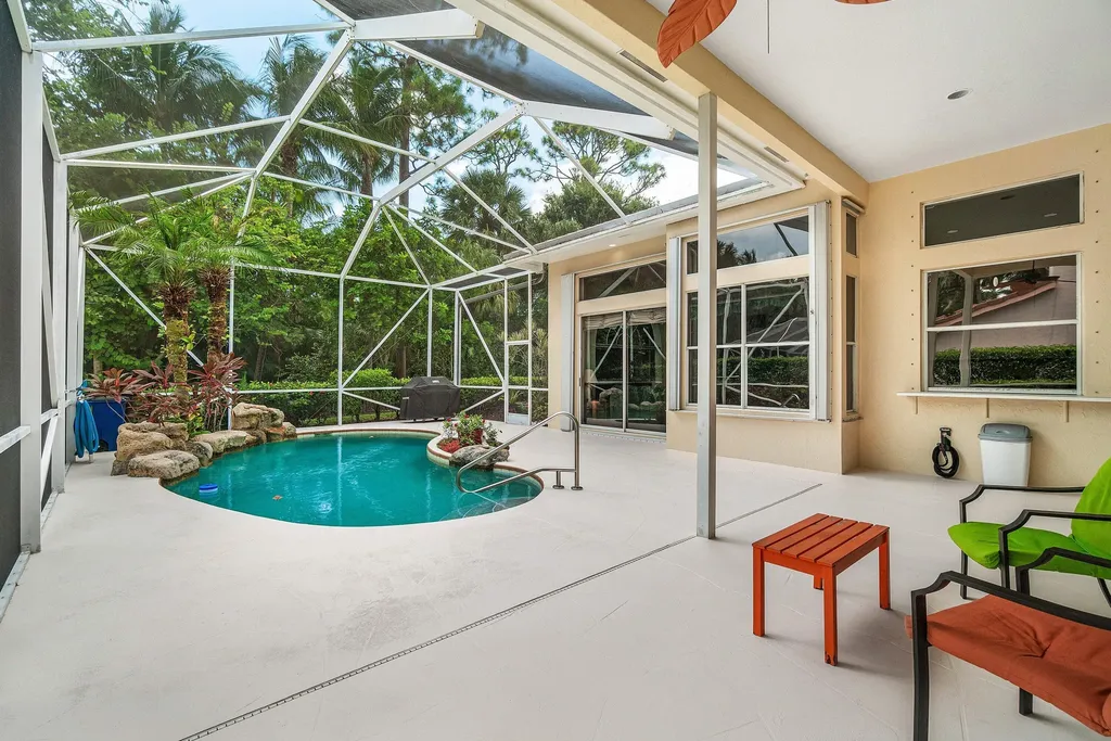 9043 Cypress Hollow Drive Palm Beach Gardens FL 33418