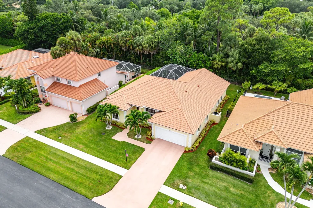 9043 Cypress Hollow Drive Palm Beach Gardens FL 33418