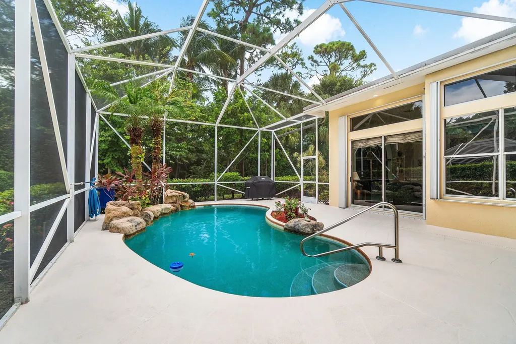 9043 Cypress Hollow Drive Palm Beach Gardens FL 33418