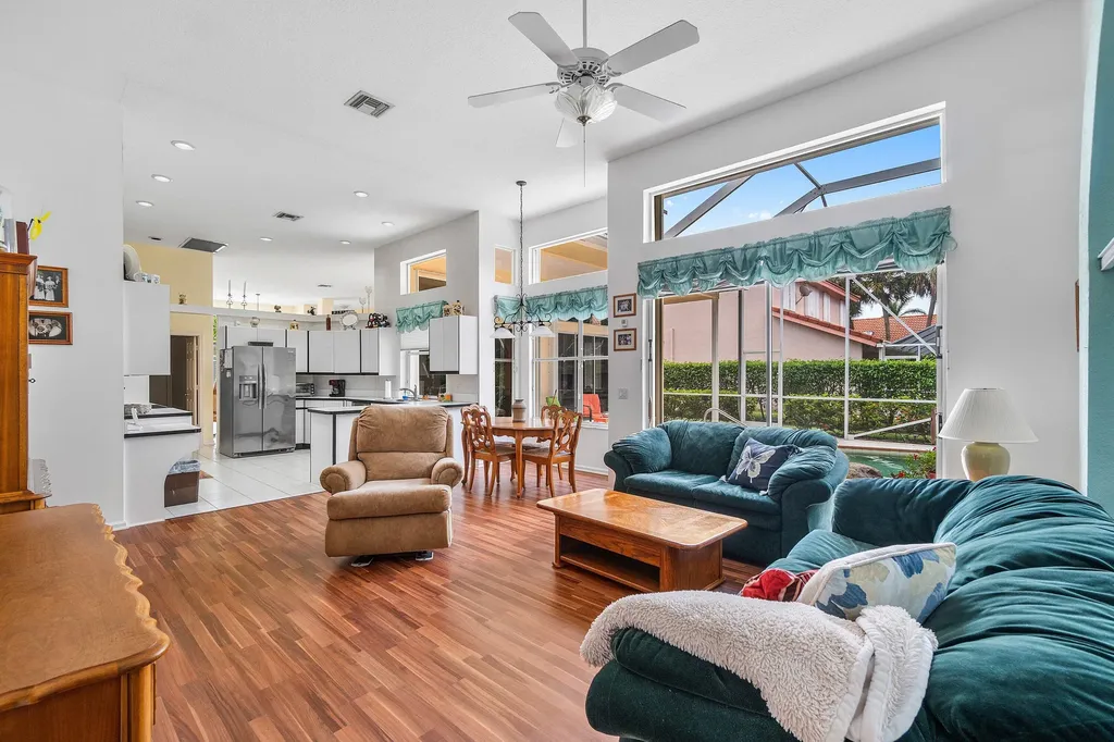 9043 Cypress Hollow Drive Palm Beach Gardens FL 33418